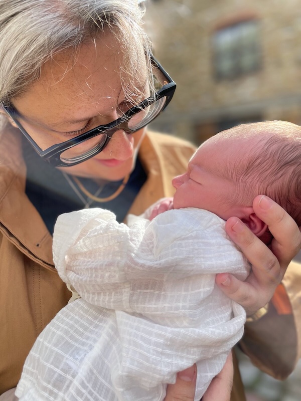 Profile Photograph of Amanda Patterson, founder of Your Bold Birth Doula Services